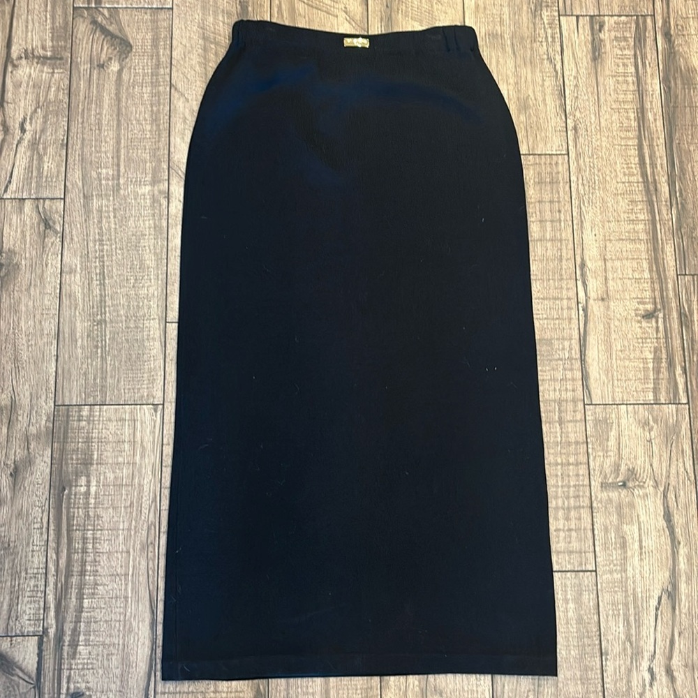 St. John Sport by Marie Gray skirt M